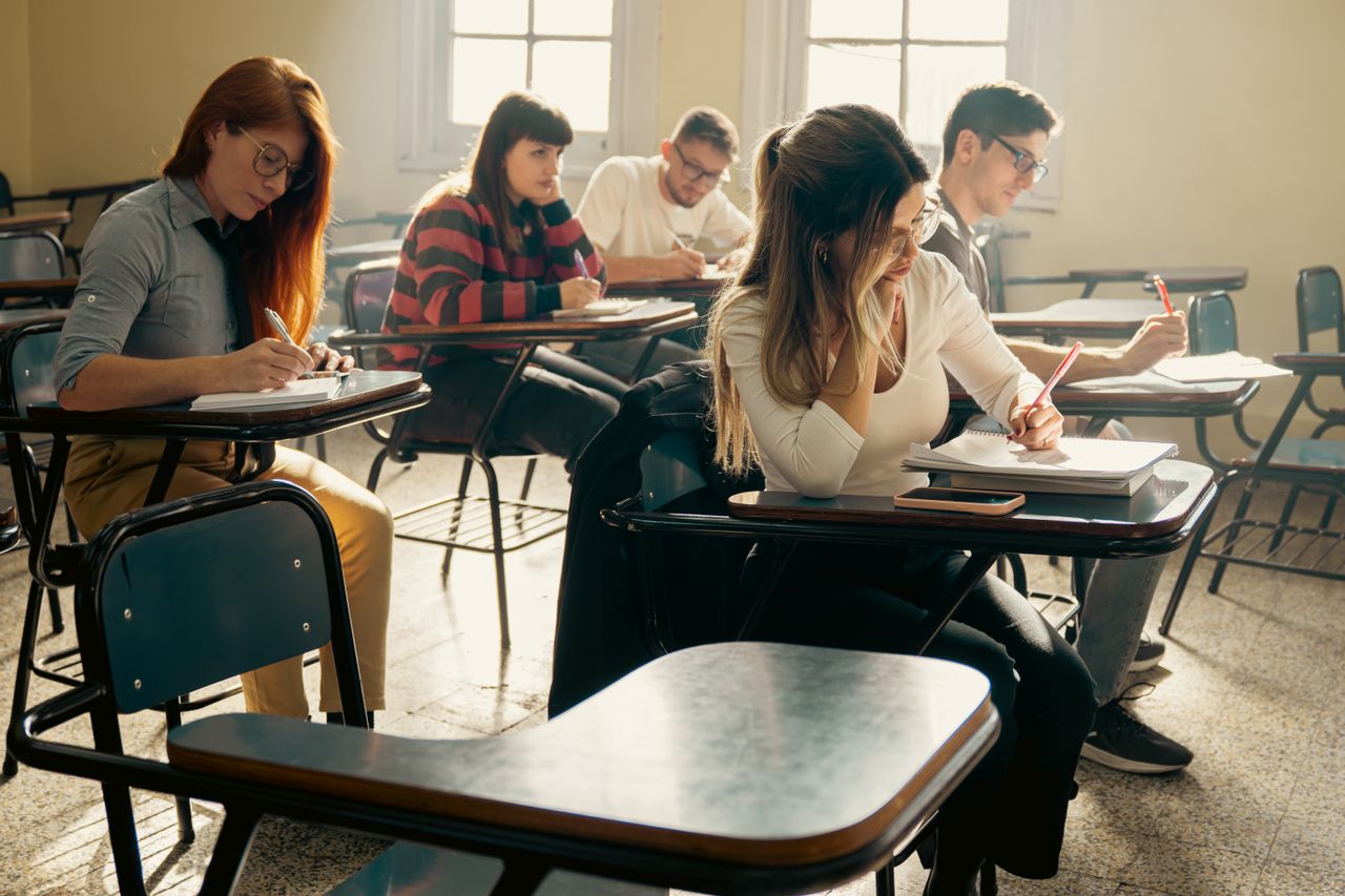 Ghidul candidatului: Admiterea la studiile universitare de licență