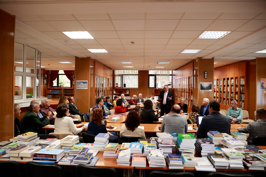 Prezentarea volumului „Justiția Evului Mediu în Țara Românească între Tradiție și Lege” de Valeriu Partene la UID