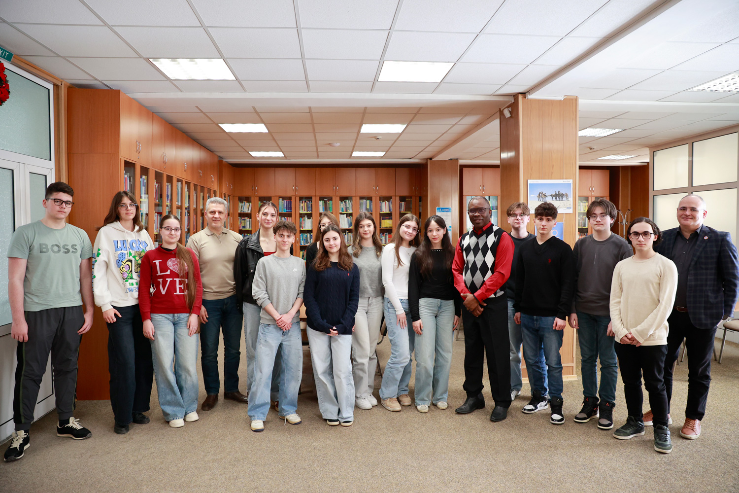 Elevii de la Colegiul Național “Vasile Alecsandri” explorează universul cunoașterii la Universitatea Internațională Danubius