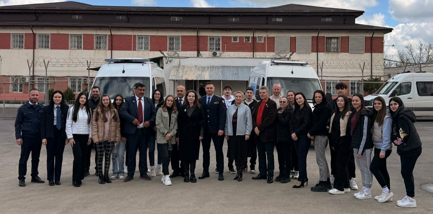 „O zi în penitenciar” – experiență formativă pentru studenți și elevi în înțelegerea dreptului penal