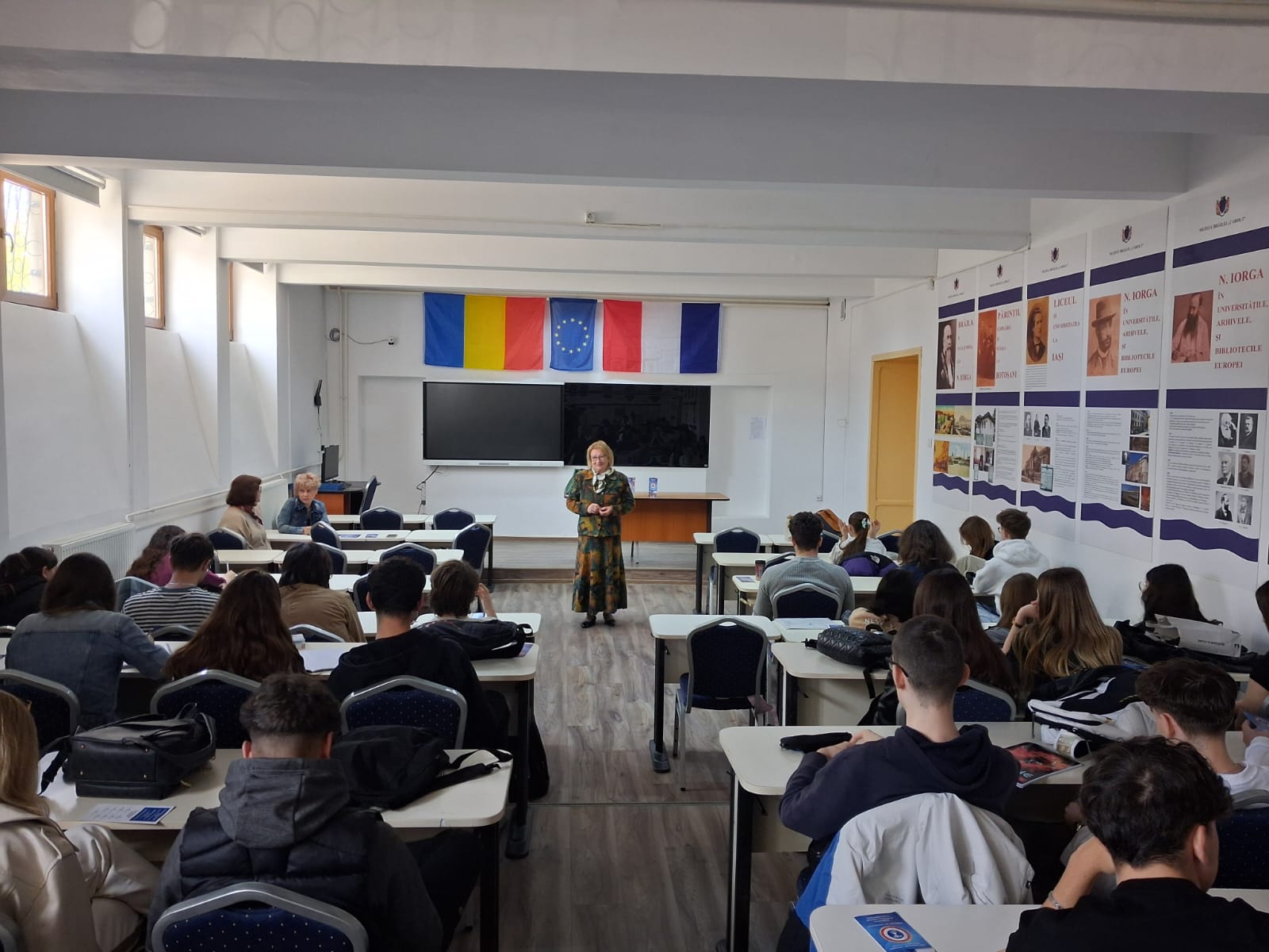 Orientarea academică a elevilor din învățământul liceal: practici de promovare universitară