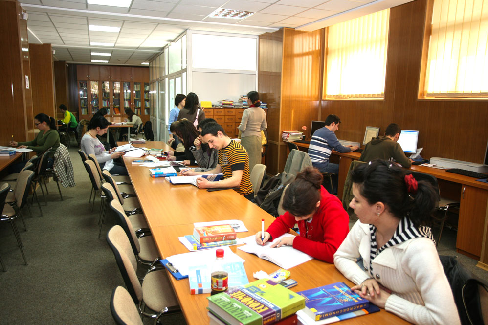 Universitatea Internațională Danubius (UID) anunță deschiderea procesului de recrutare pentru poziția de Bibliotecar